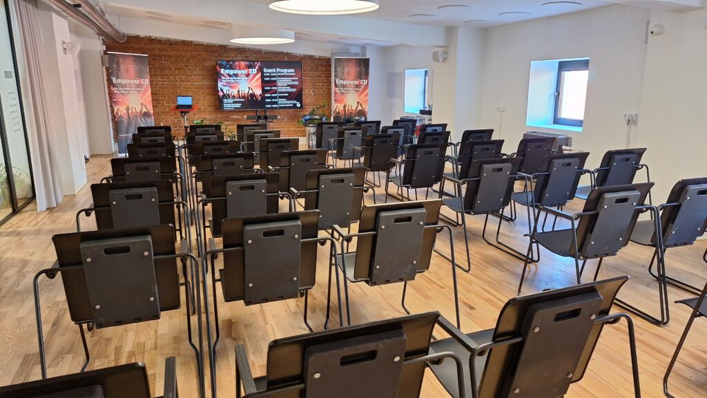 Colab R event hall 4